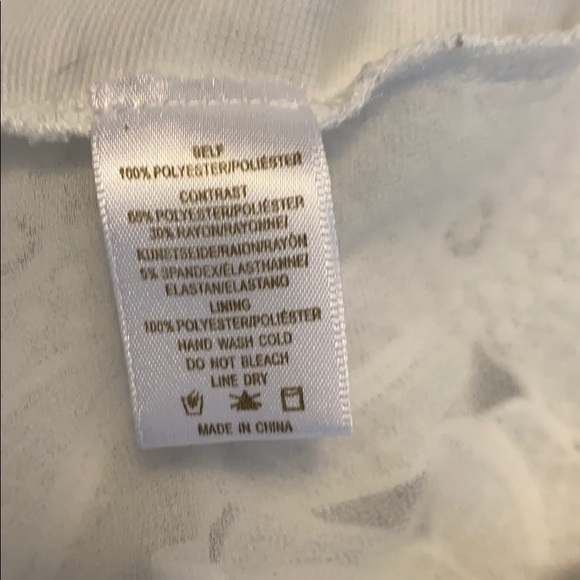 White Floral Appliqué Top - Picture 6 of 7